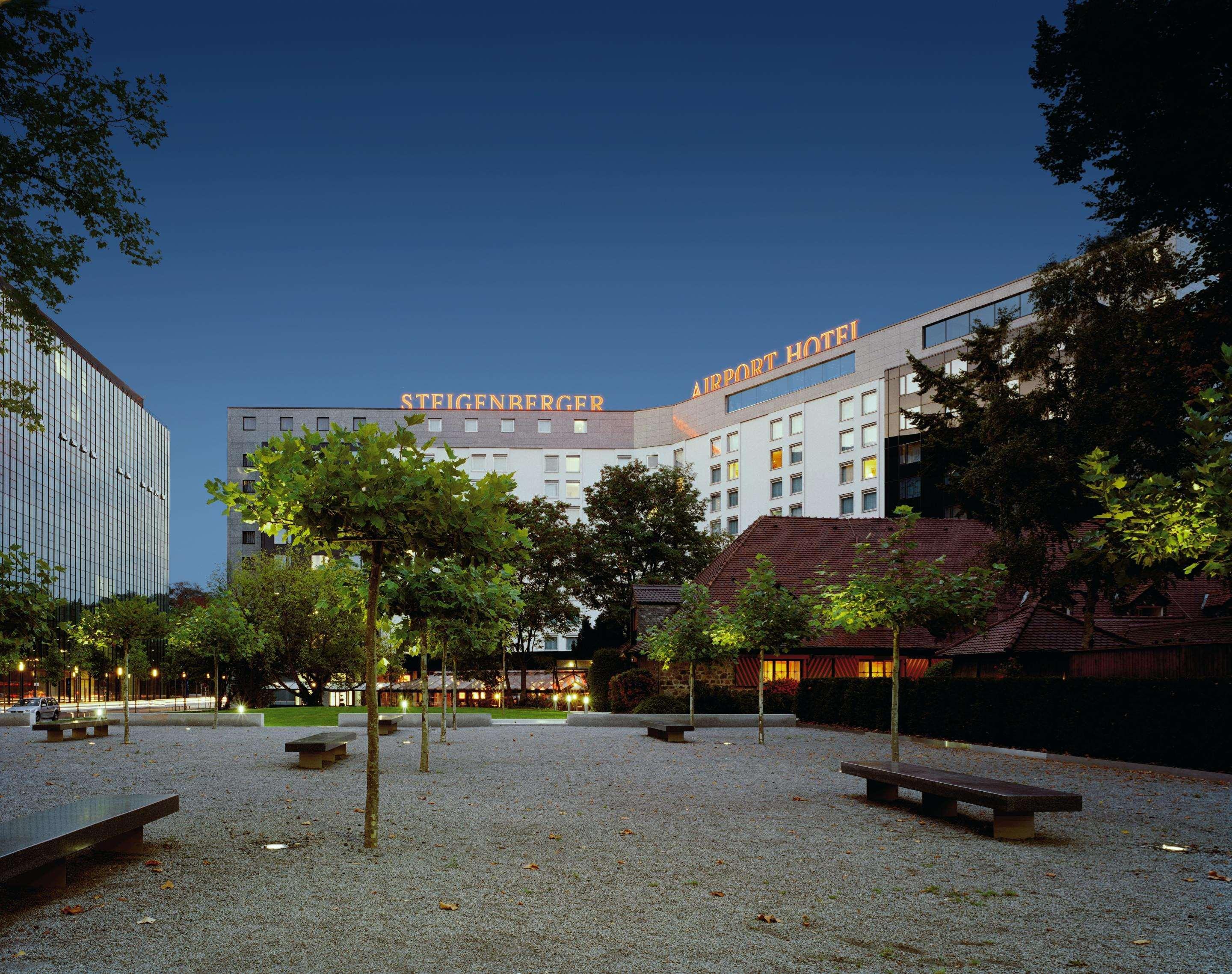 Steigenberger Airport Hotel Frankfurt Frankfurt pe Main Exterior foto